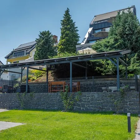 Apartament Bazalt *